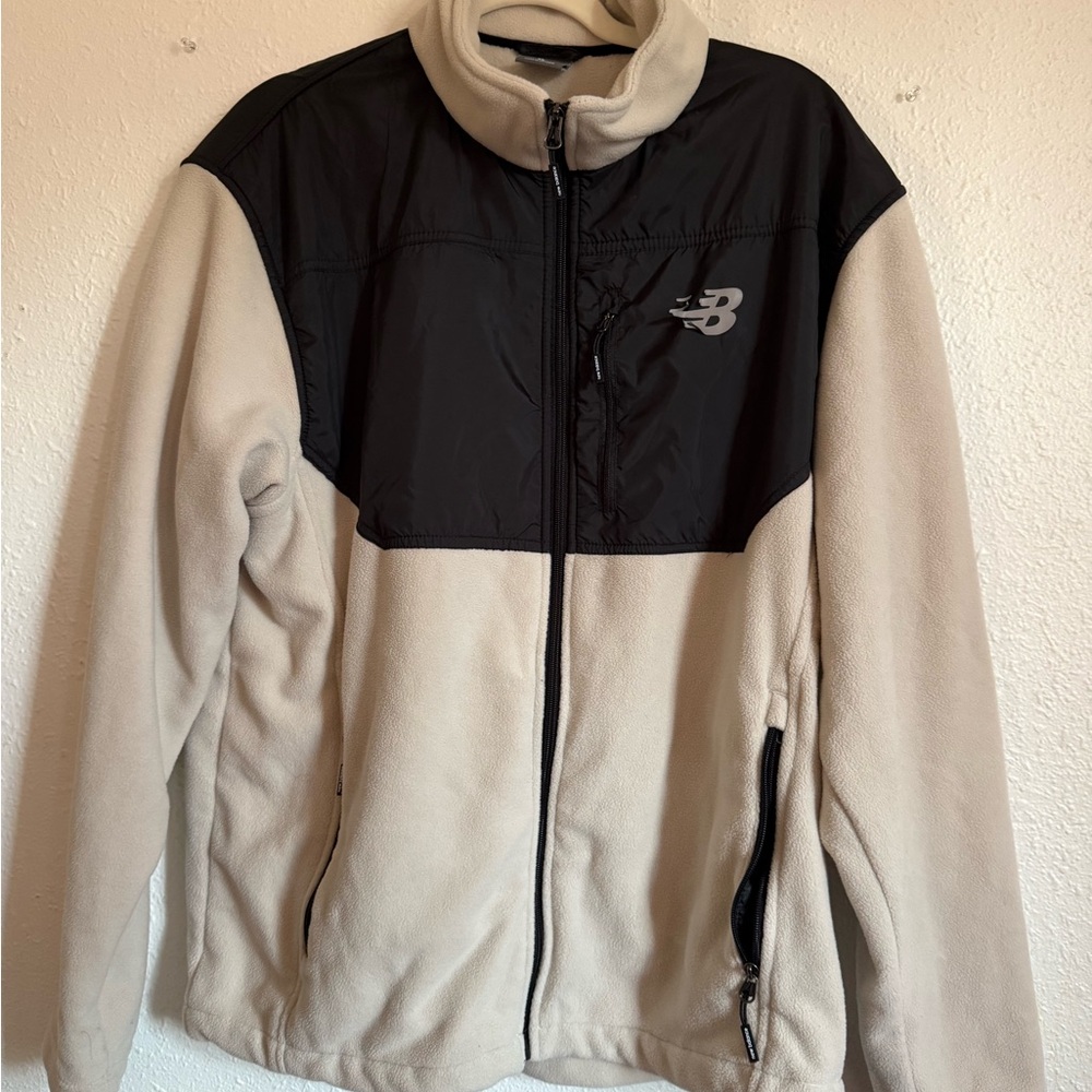 New Balance Men's Black and Cream Jacket soft XL